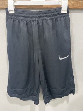 Nike Men’s Black Dri-FIT Athletic Shorts
Small